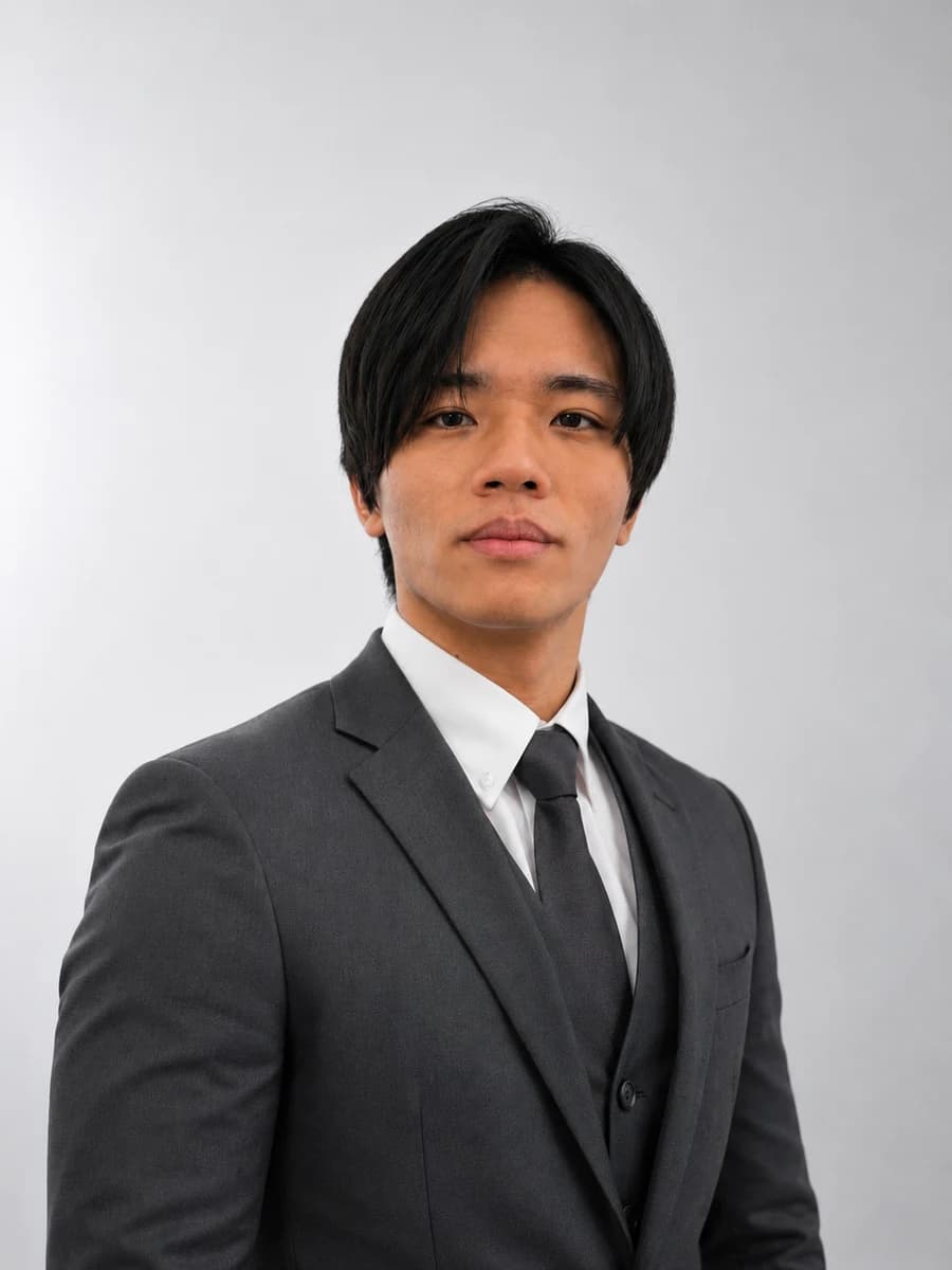 足達 彩人 プロフィール写真